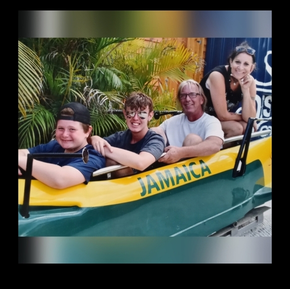 Meet your Posher, Mickie - Picture 7 of 16